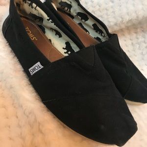 TOMS Classic Black size 6 used